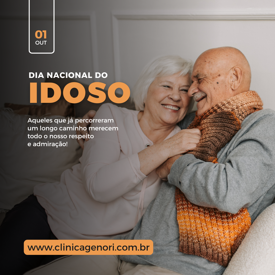 Casal idoso sorridente se abraçando em homenagem ao Dia Nacional do Idoso, celebrado em 1º de outubro, pela Clínica Genori.